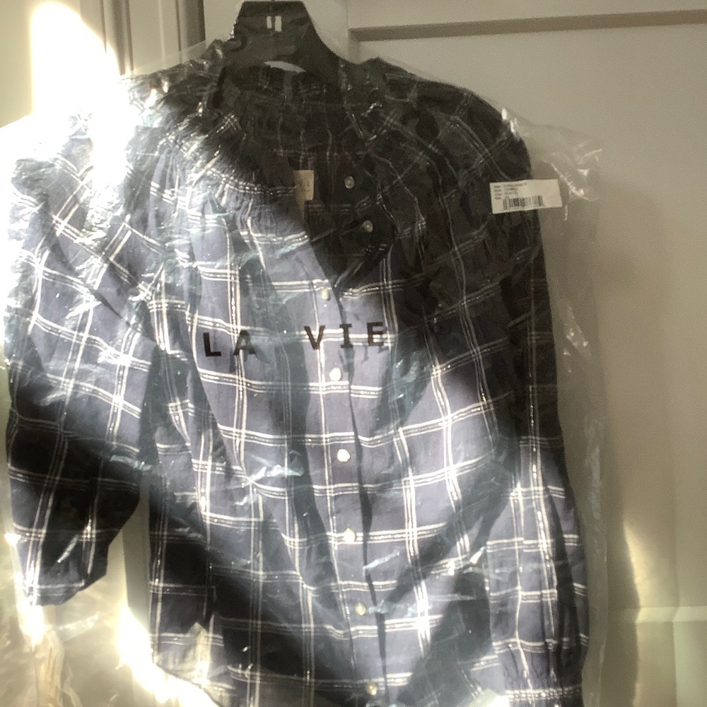 NEW WITH OUT TAGS REBECCA TAYLOR TOP